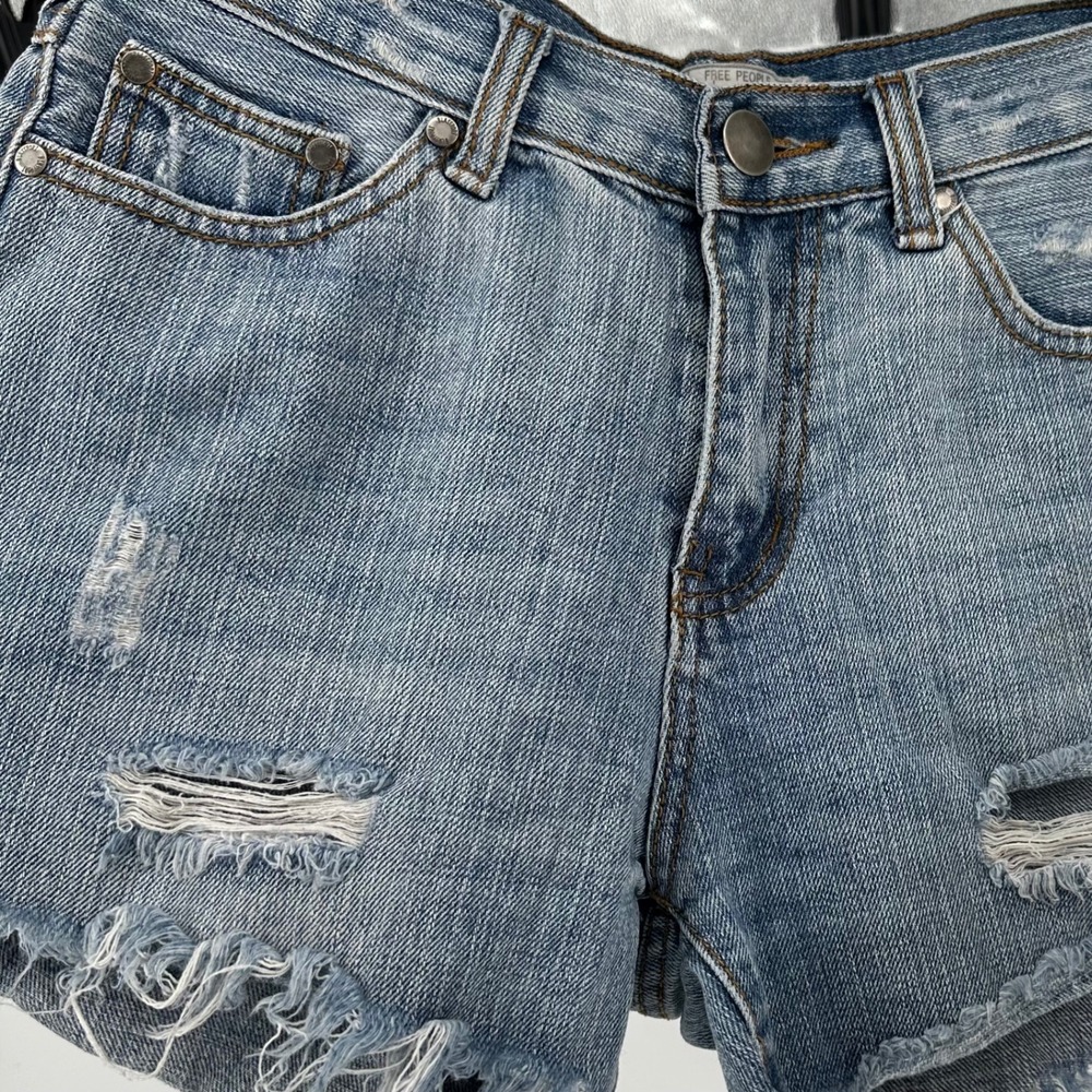 Free People Blue Denim Distressed Cut Off Raw Hem Denim Shorts Butt Holes 29 - Picture 5 of 7